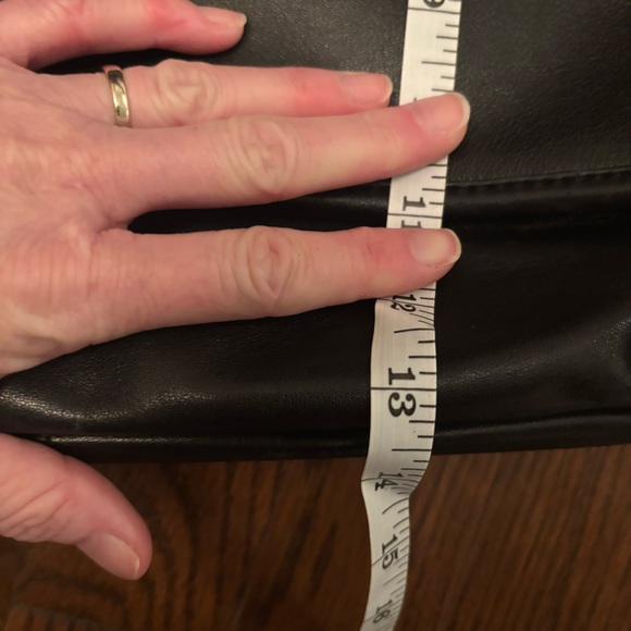 Tumi Black Leather Men's Bag - Picture 13 of 16